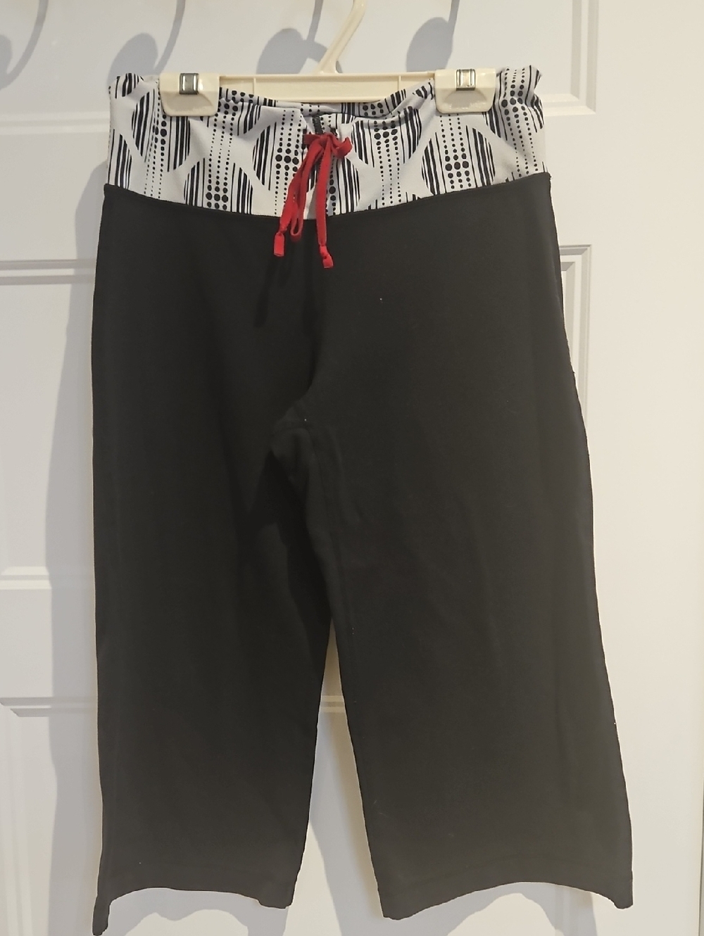 Black Cropped Lounge Pants with Printed Waistband and Red Drawstring